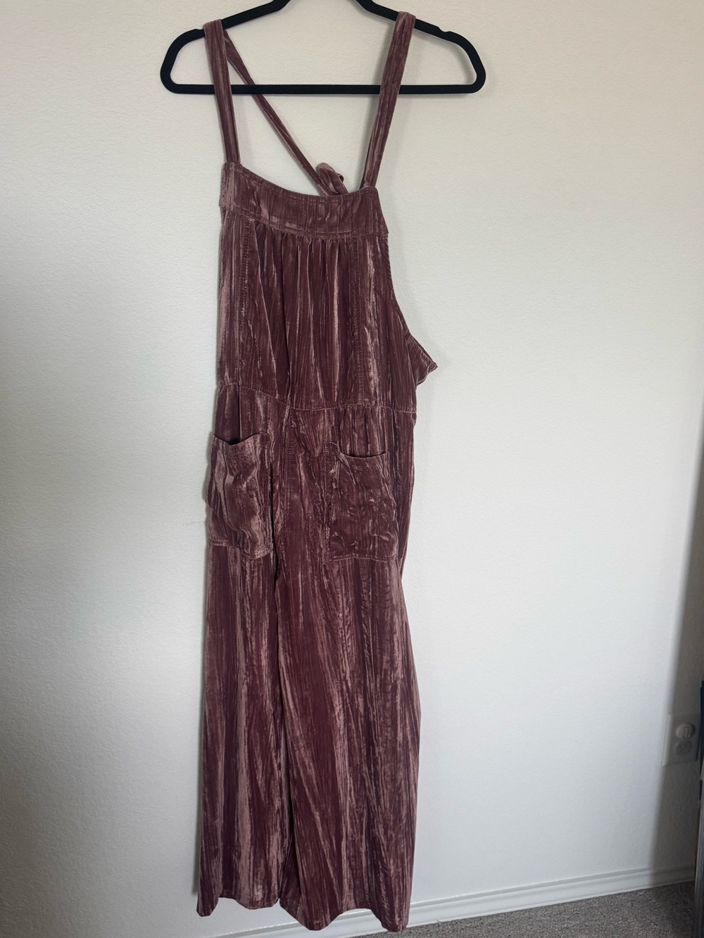 Natural Life Dakota Velvet Wide-Leg Overalls Medium